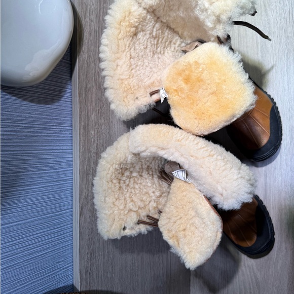 UGG Adirondack II Tall Winter Boots Shearling Waterproof Size 6 - Picture 6 of 11